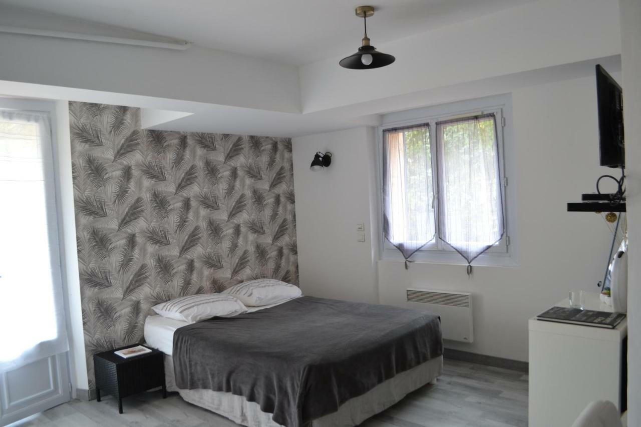 Apartment Les Moulins แซ็ง-ทรอเป ภายนอก รูปภาพ