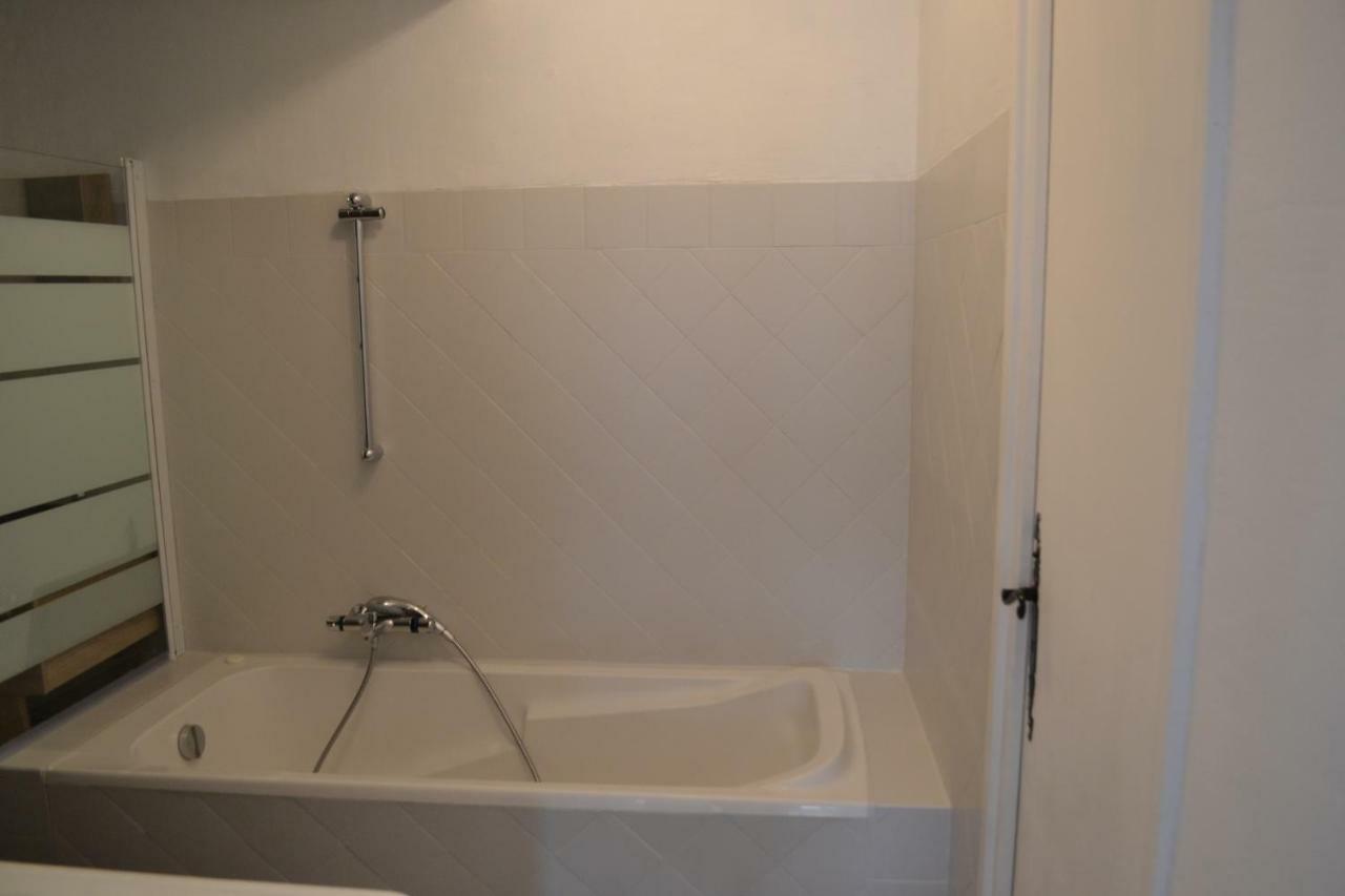 Apartment Les Moulins แซ็ง-ทรอเป ภายนอก รูปภาพ